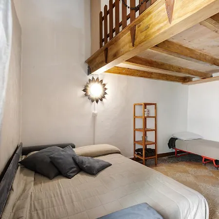 Antro Di Circe - Orta Centro *